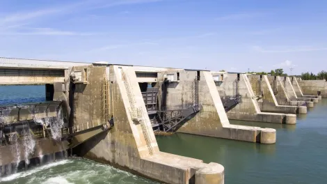 ductal_caderousse_dam_1.jpg